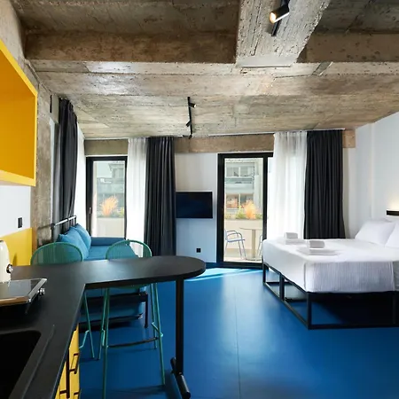 Odd Hostel *