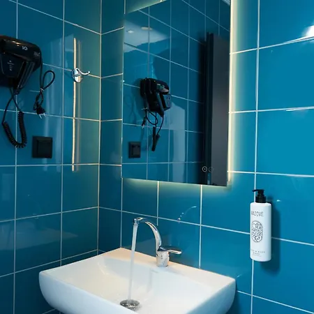 Odd Hostel