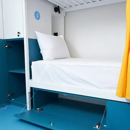 Hostel Odd *