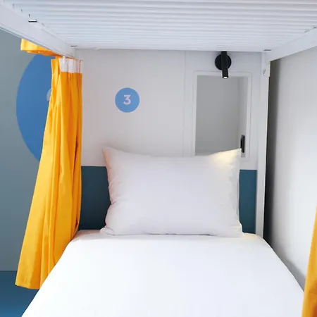 Hostel Odd *